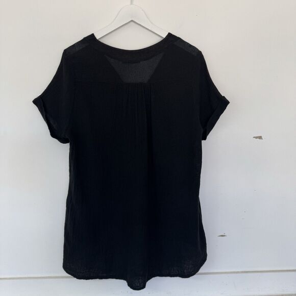 Meo Meli Black Linen Gauze Top Roll Tab Sleeve Abalone Shell Button Up L-XL - Picture 3 of 11